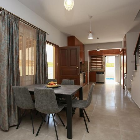 Star House Villa Paphos Exterior photo